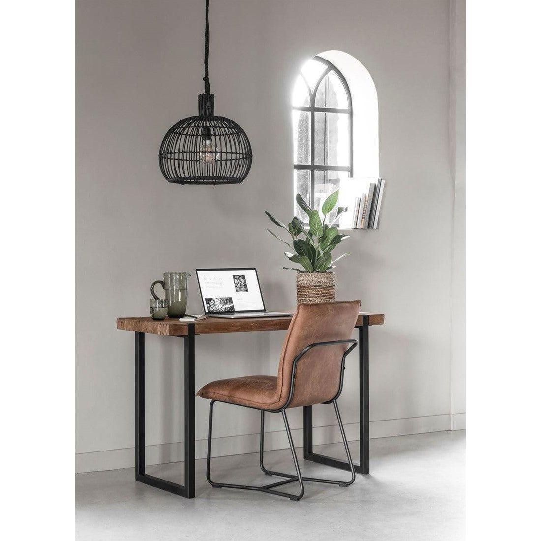 Hanglamp Las Salinas Small van MUST Living, detail van het handgevlochten zwarte pitriet