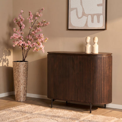 Laag kabinet Solana van Starfurn in bruin mangohout van 115 cm breed met twee deuren