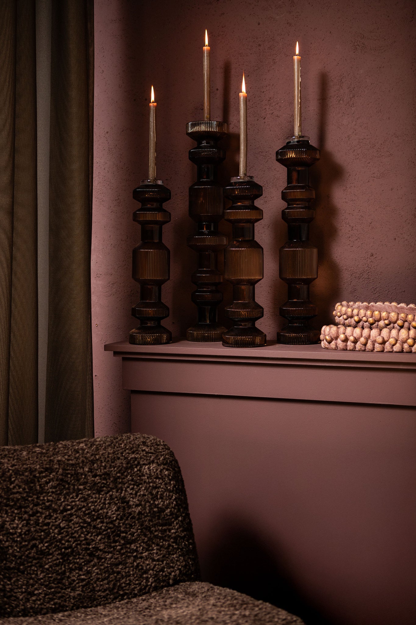 Kandelaar Galinda M - 13x13x60 cm - Glas - Bruin PTMD - Kaarshouder - PTMD - livinglovely.nl