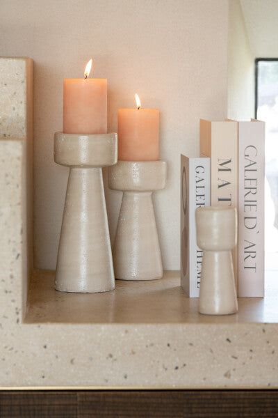 Kandelaar Orlina Cement Creme Medium - Kandelaar - J-Line - livinglovely.nl