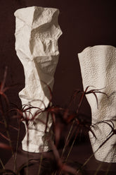 Kellie White Ceramic Organic Shaped Vase High 15,5x48cm PTMD - Vaas - PTMD - livinglovely.nl