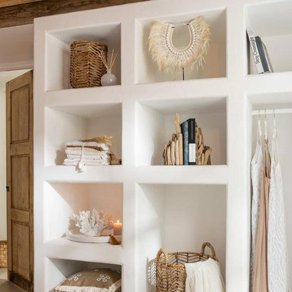 Ketting + Staander Dora Schelpen/Veren Wit Large - Ornament - J-Line - livinglovely.nl