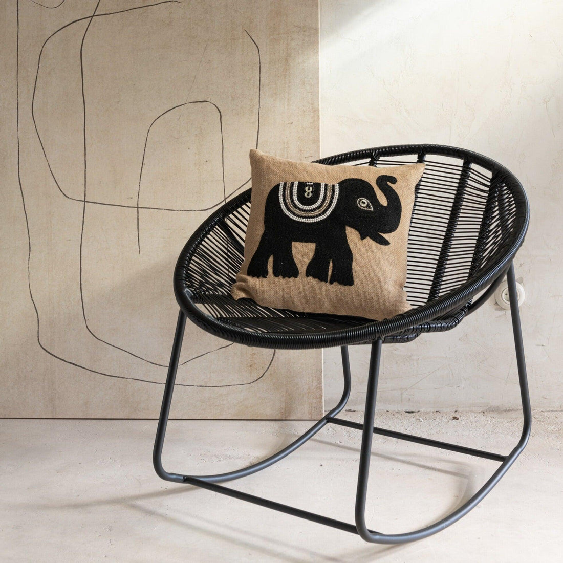 Kussen Olifant Textiel Naturel/Zwart Small - Kussen - J-Line - livinglovely.nl