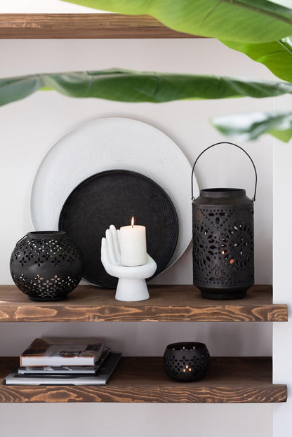 Lantaarn Bol Geperforeerd Ijzer Zwart Mat - Lantaarn - J-Line - livinglovely.nl