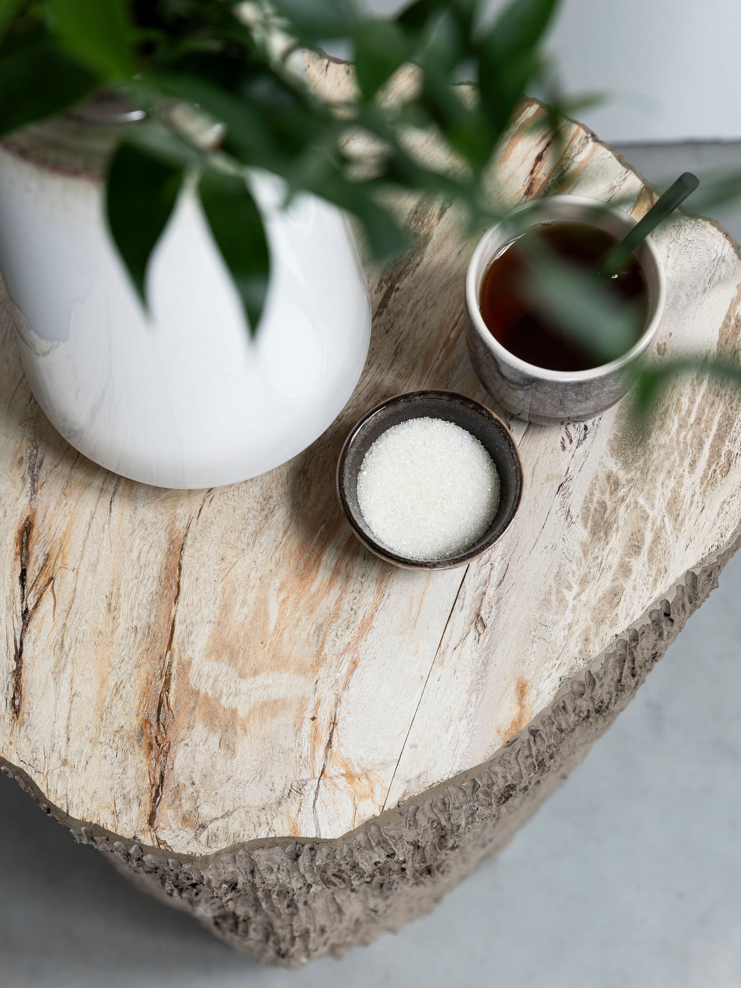MUST Living Bijzettafel Rocca Versteend Hout
