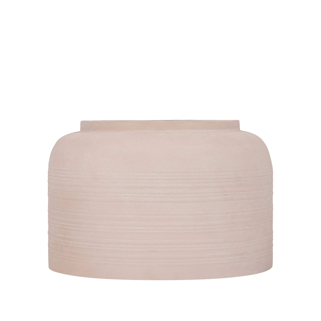 Lavada pot van PTMD, lage brede beige plantenpot van plaatijzer met strepen
