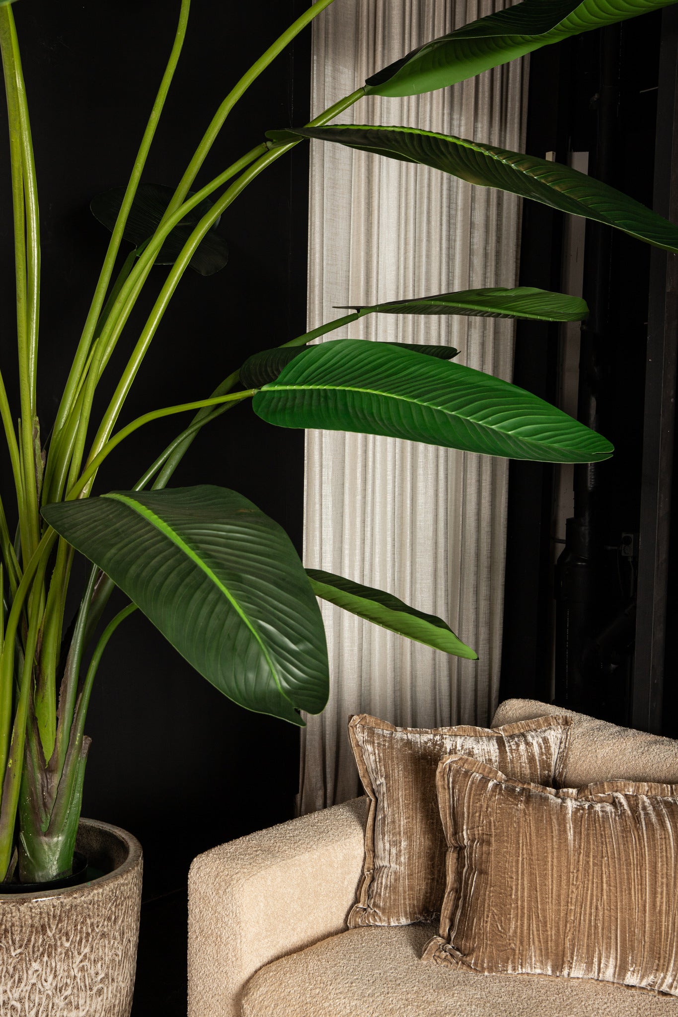 Leaves Plant Green PE Real Touch Strelitzia XL 130x87x310cm PTMD - Kunstplant - PTMD - livinglovely.nl