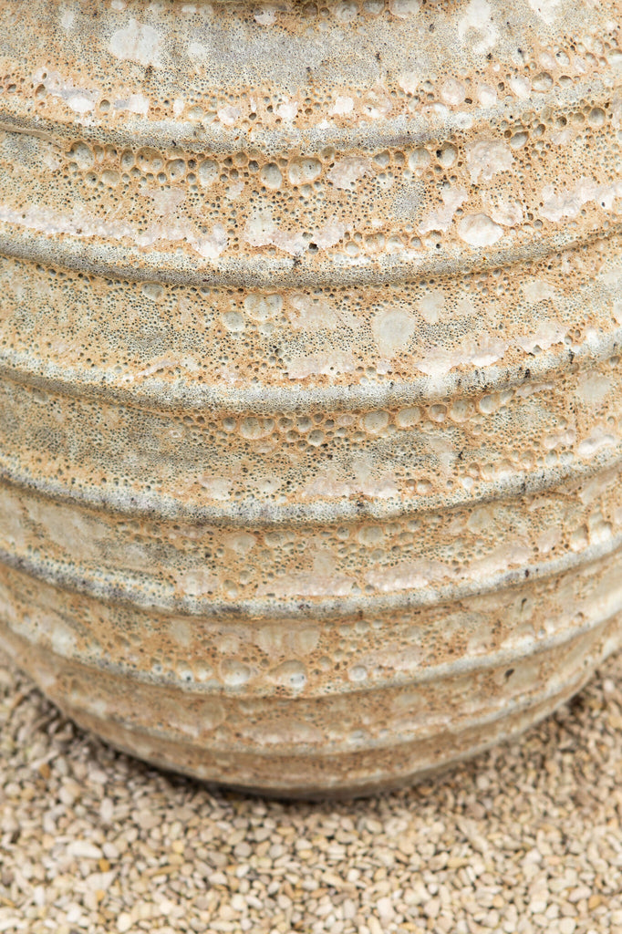 Maeghan White Round Ceramic Pot Lines Rough Finish PTMD - Pot - PTMD - livinglovely.nl