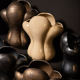 Mellie Cream France Lily Flower Ceramic Vase L 29x22x33,5cm PTMD - Vaas - PTMD - livinglovely.nl