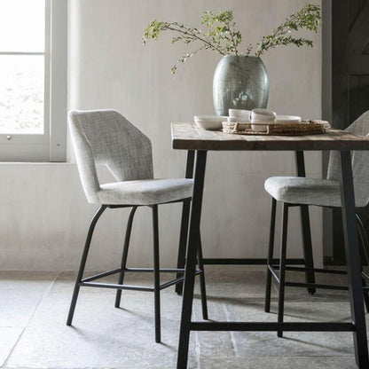 Must Living Bar kruk Bloom Polaris Licht Grijs - Barkruk - MUST Living - livinglovely.nl