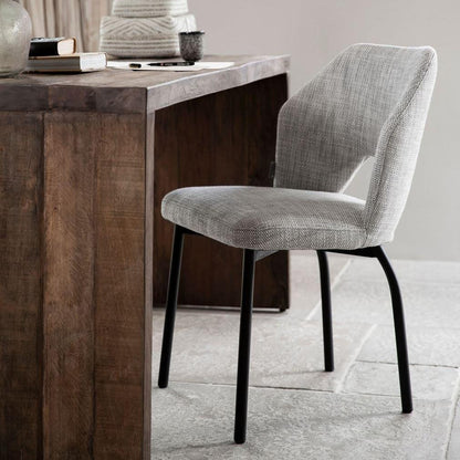 Must Living Eetkamerstoel Bloom Polaris Licht Grijs - Eetkamerstoel - MUST Living - livinglovely.nl