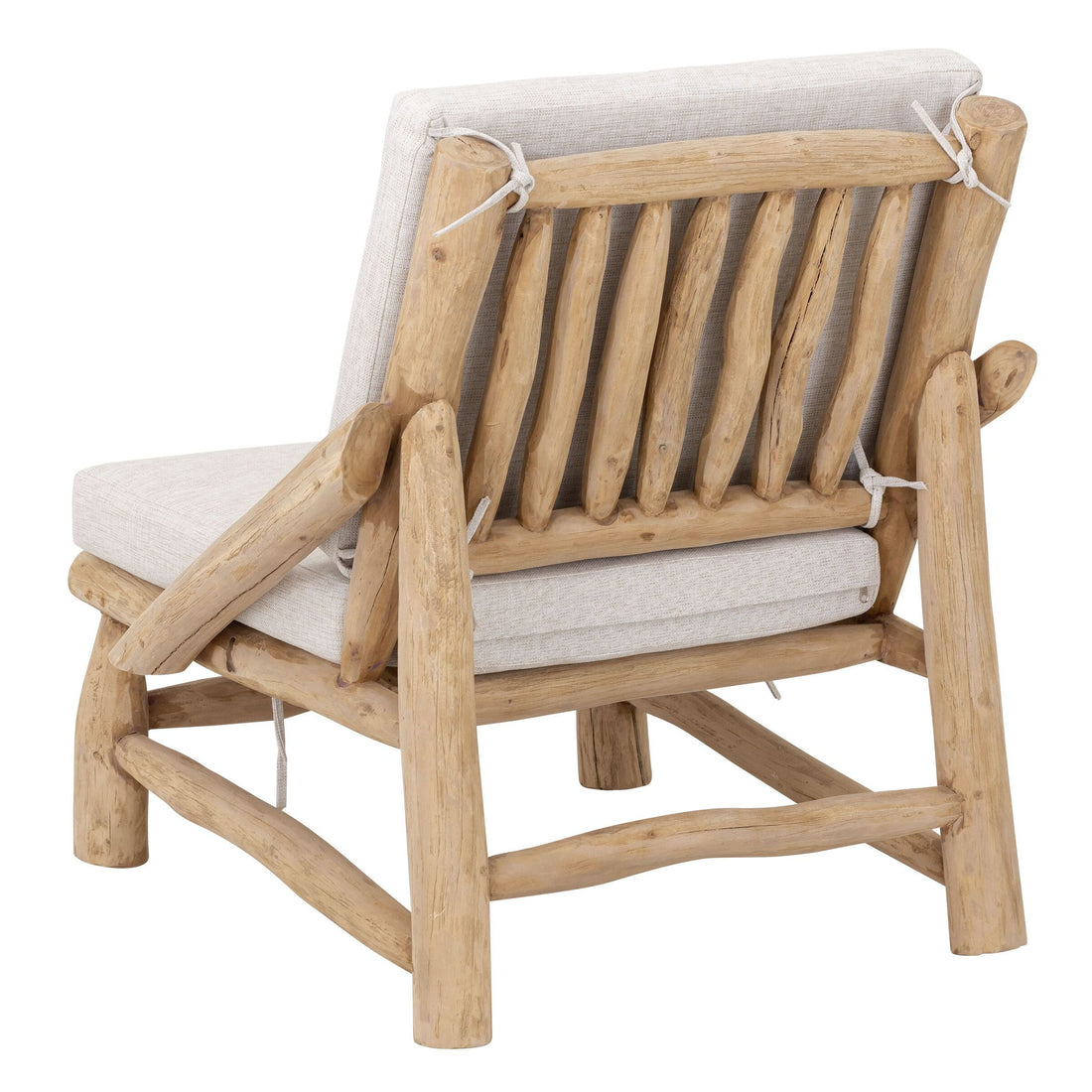 Blue Marlin fauteuil van MUST Living schuin van achteren, met zicht op de rugleuning
