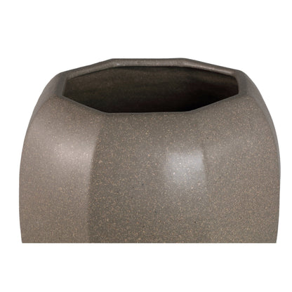 Myrick pot XL van PTMD van opzij, donkerbruin keramiek met achthoekige facetten