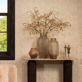 Natae Beige Round Glass Ribbed Vase Low van PTMD met droogbloemen