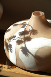 Nuhin Cream Glass Vase White Stripes Round PTMD - Vaas - PTMD - livinglovely.nl