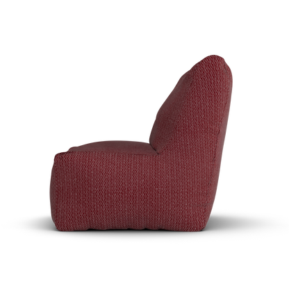 Bordeauxrode Junior Lounge Seat van Laui Lounge van opzij, met rughoogte van 74 centimeter