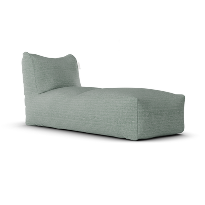 Original Long Chair Sea Green van Laui Lounge, zeegroene loungestoel schuin van links voren