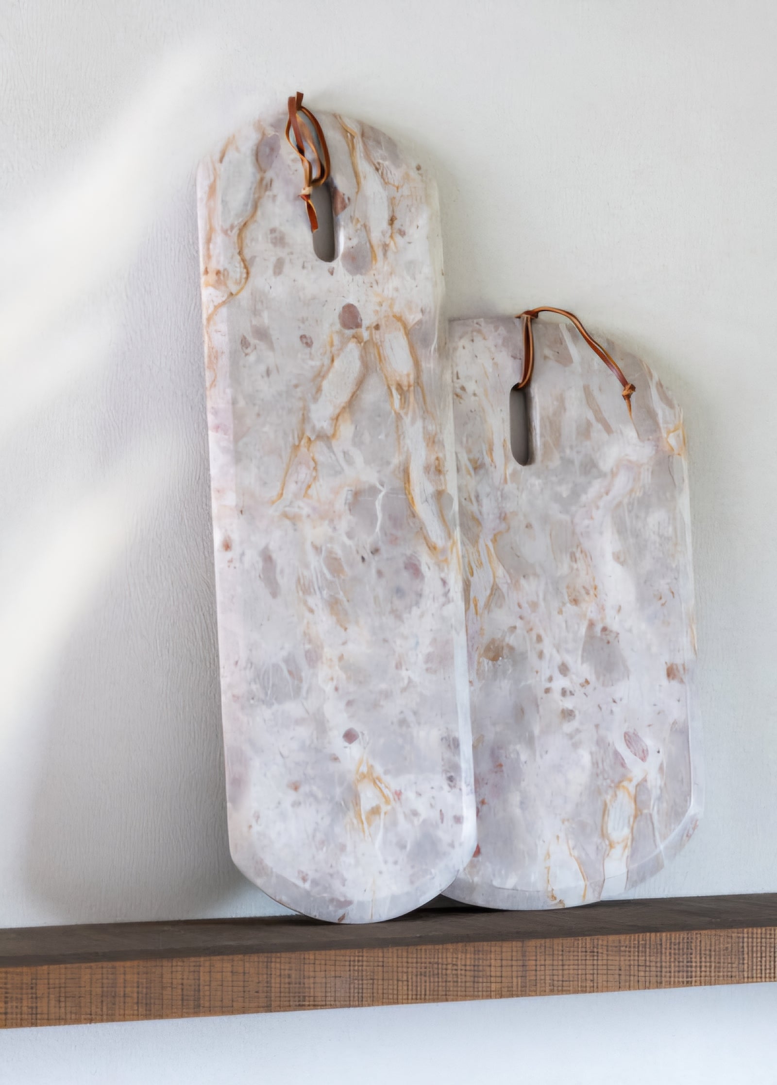 Plank Rechthoek Marmer Beige Large - 60x20x2cm - Serveerplank - J-Line - livinglovely.nl