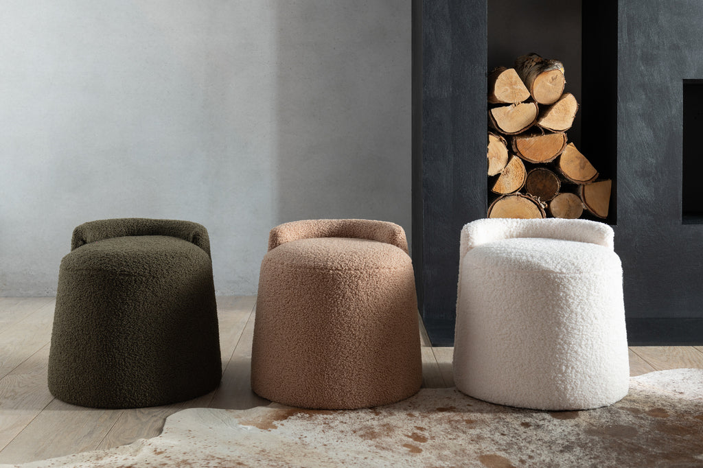 Poef Teddy Rond + Rugleuing Bouclé Camel 40x40x38cm - Poef - J-Line - livinglovely.nl