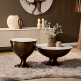 Salontafel Ava set van 2 van Starfurn, beide tafels met marmeren blad en gouden onderstel