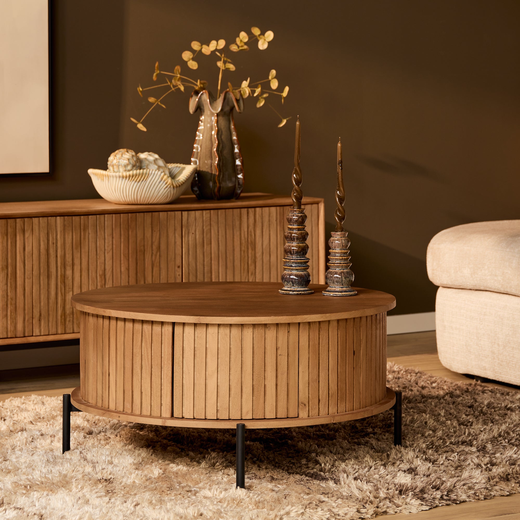 Ronde salontafel Madison 80cm van Starfurn in mangohout naturel, vooraanzicht van de ronde tafel