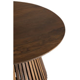 Detail van het ronde bruine mangohouten tafelblad van salontafel Vincent van J-Line