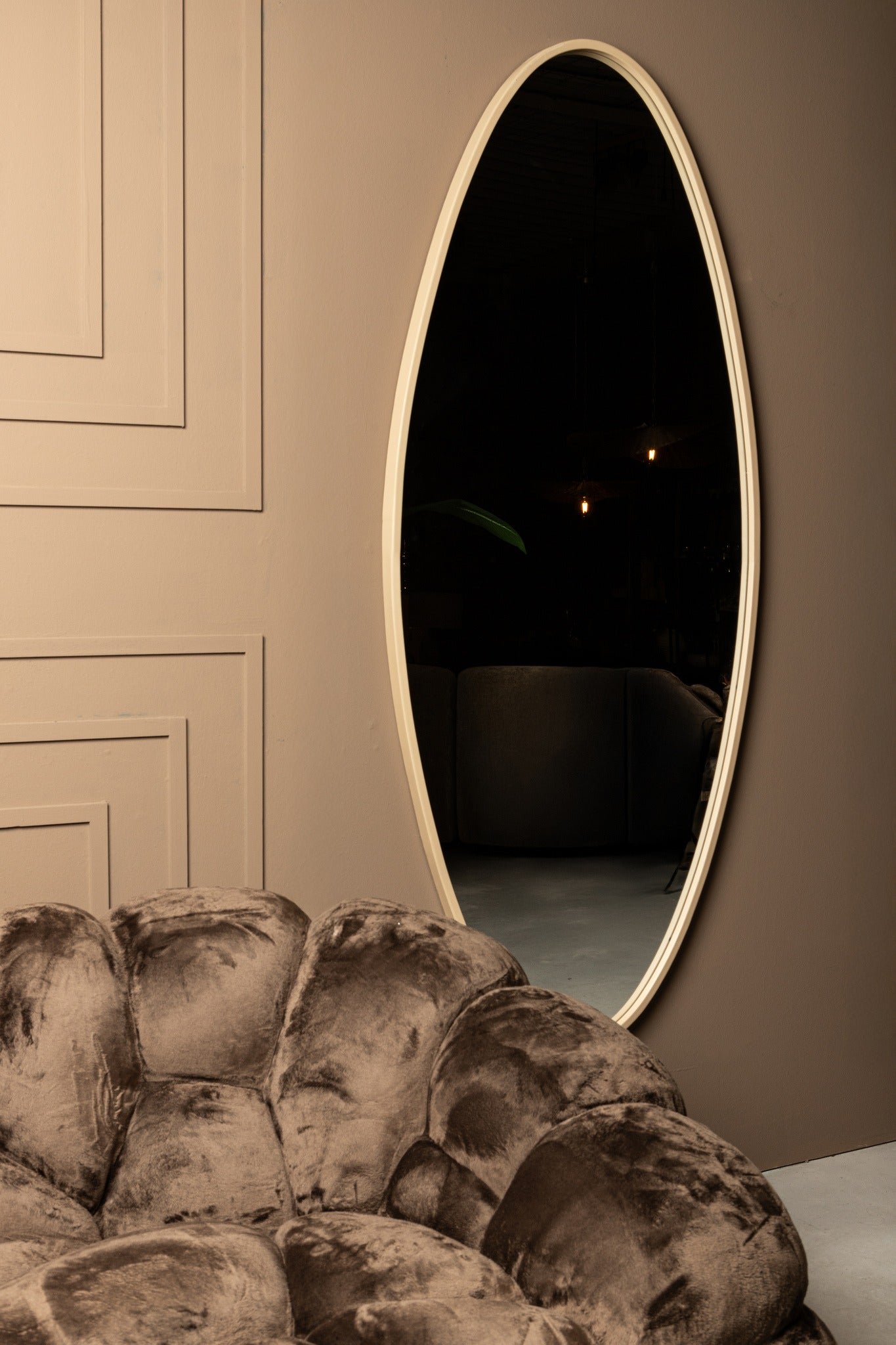 Serine Sand Steel Oval Mirror Large 78x3,5x180cm PTMD - Spiegel - PTMD - livinglovely.nl