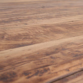 Farmwood eettafel van Raw Materials, robuust tafelblad van gerecycled teak met zichtbare nerf