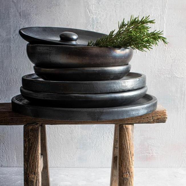 The Burned Diep Bord Zwart - Diep bord - Bazar Bizar - livinglovely.nl