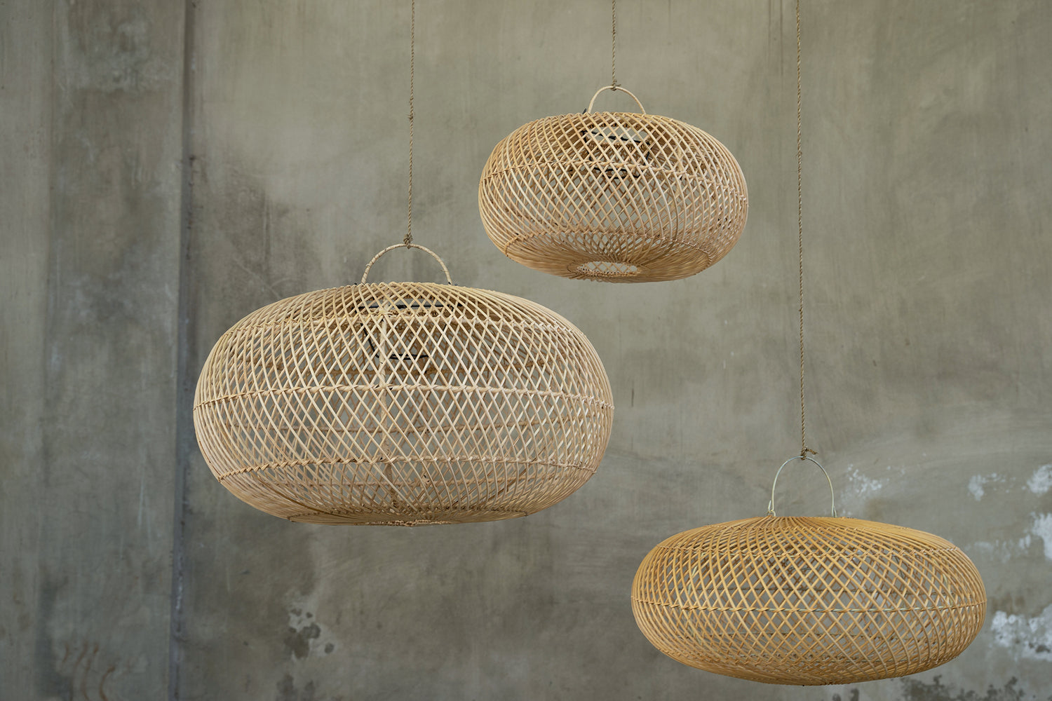 The Wholly Hanglamp - Naturel - Medium - Hanglamp - Bazar Bizar - livinglovely.nl