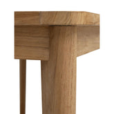 Hoekdetail van de Tuintafel Amaro Outdoor van DTP Home met zichtbare houtverbinding