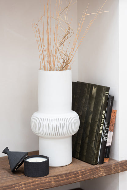 Vaas Streep Bal Glas Wit Large - Vaas - J-Line - livinglovely.nl