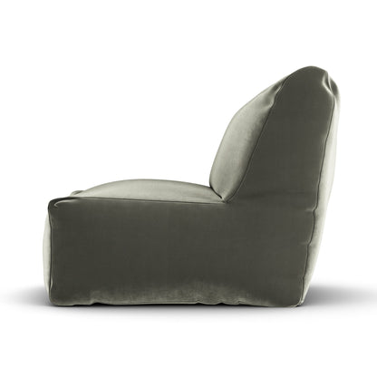 Khaki velvet loungestoel van Laui Lounge van opzij, met rughoogte van 74 centimeter
