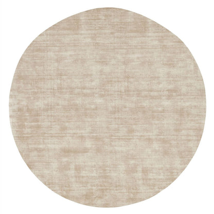Vloerkleed La Belle Viscose Beige Rond 200cm van MUST Living, volledig in beeld op een neutrale achtergrond