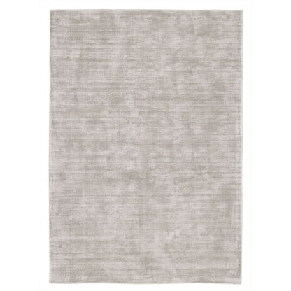 Vloerkleed La Belle van MUST Living in lichtgrijze viscose, extra groot kleed van 250 bij 350 cm