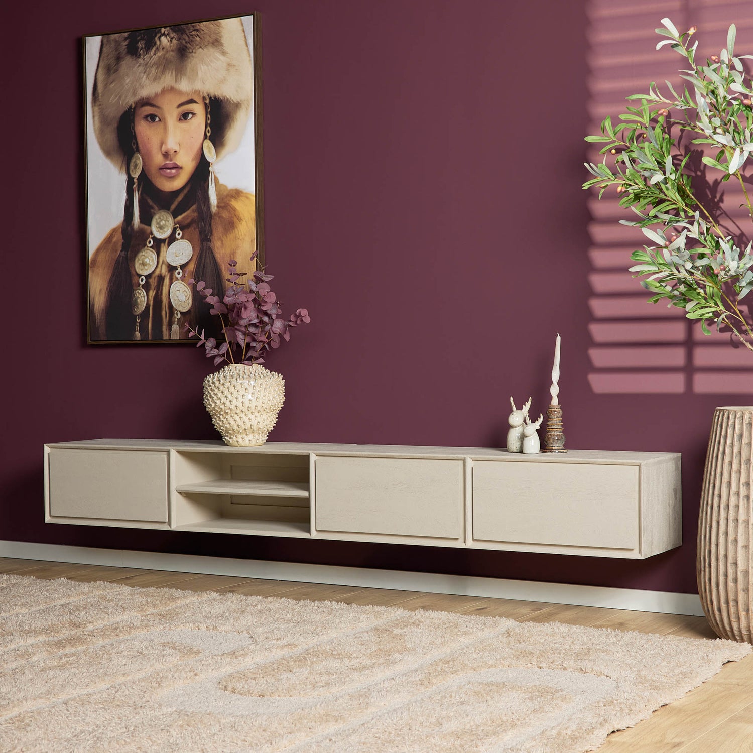 Zwevend TV-meubel Ambiance Mangohout Zand 280cm van Starfurn, slank wandmeubel